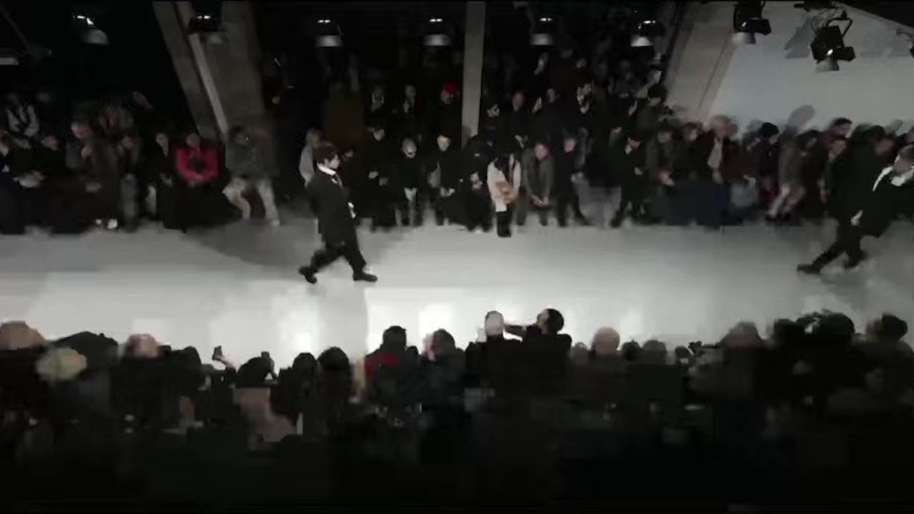 Snow Manラウールが本場パリのランウェイ登場　滝沢秀明氏も動く！