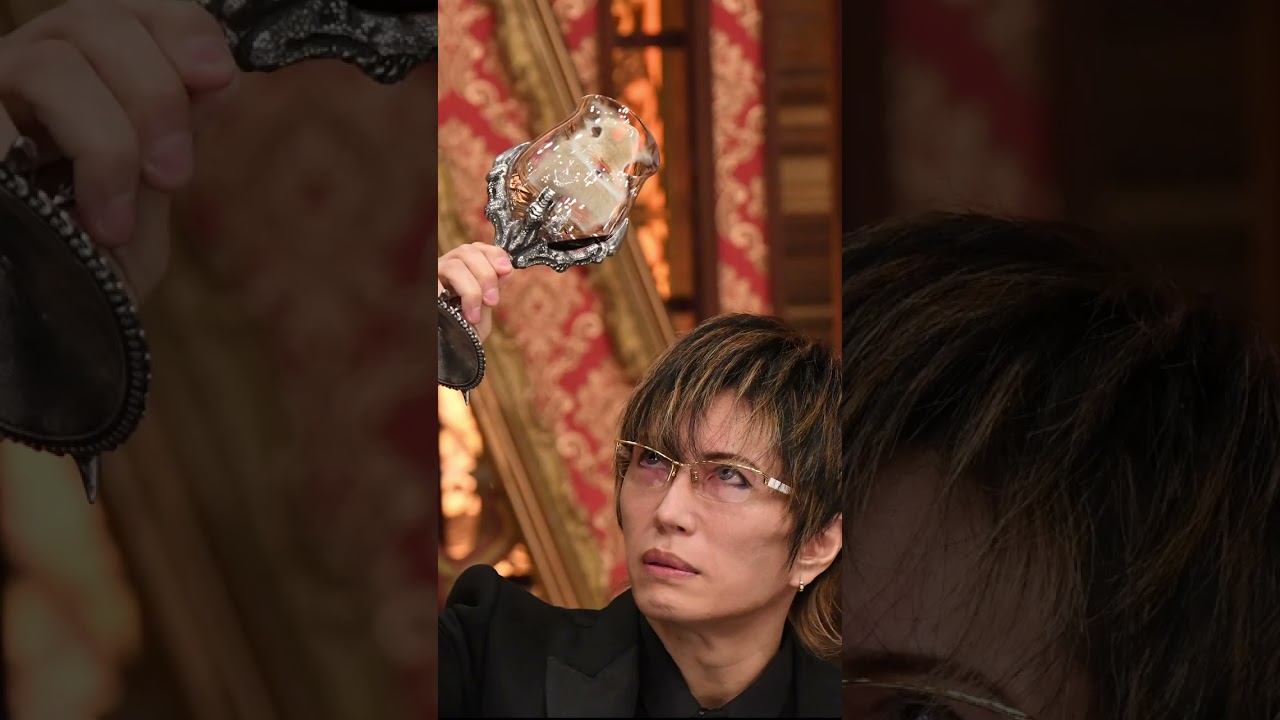 兎年なのでうさぎを眺めるGACKT様 #shorts