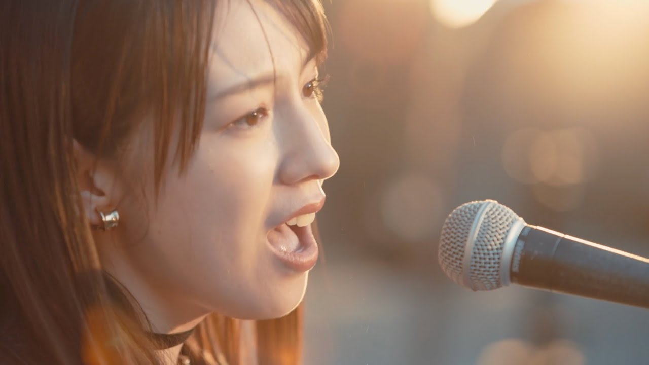 桜庭ななみ、恋人を失った元バンドマンに／映画『有り、触れた、未来』予告編