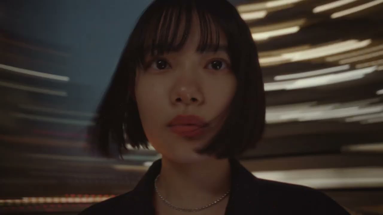 日経電子版　２０２３CM　杉咲花「情報偏ってるかも」１５秒