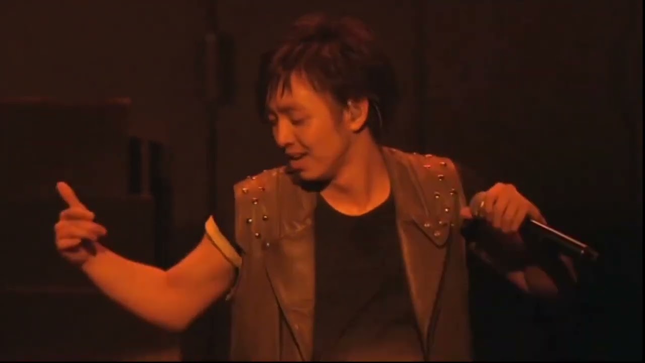 三浦大知 - SHOUT IT (Live from「DAICHI MIURA LIVE TOUR 2013 -Door to the unknown-」)