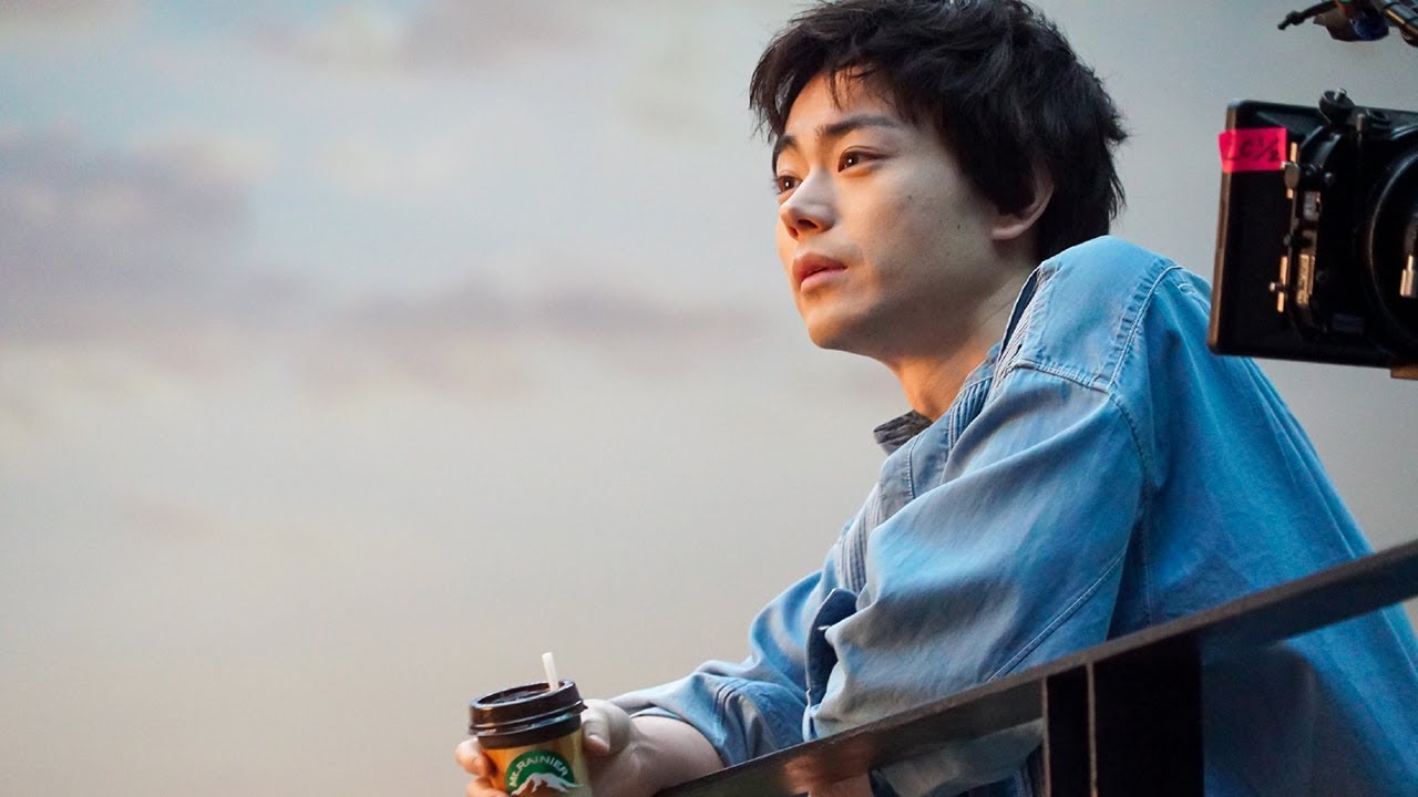 菅田将暉、「もしも東京の真ん中に山があったら…」と思い巡らせ笑顔　森永乳業「マウントレーニア」新CM＆メーキング