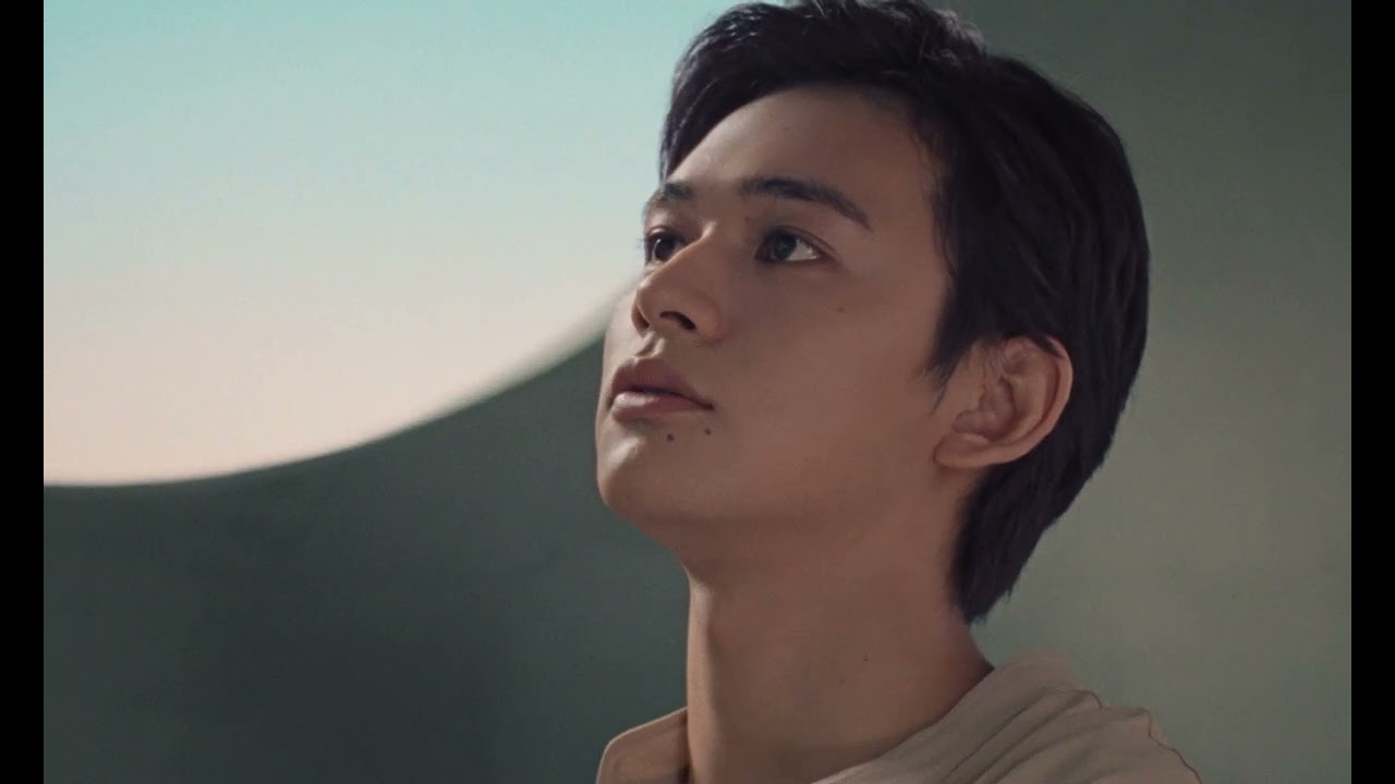 ホワイトタイガーの赤ちゃんと共演！北村匠海「 CICA VT 」CM