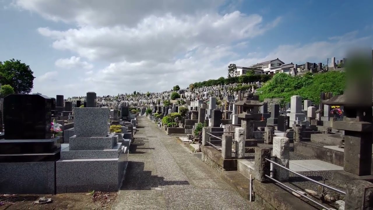 【4K】松田優作が大和田組の幹部を追ってやってくるシーン、2023年5月1日 - Yusaku Matsuda chasing after a gangster boss