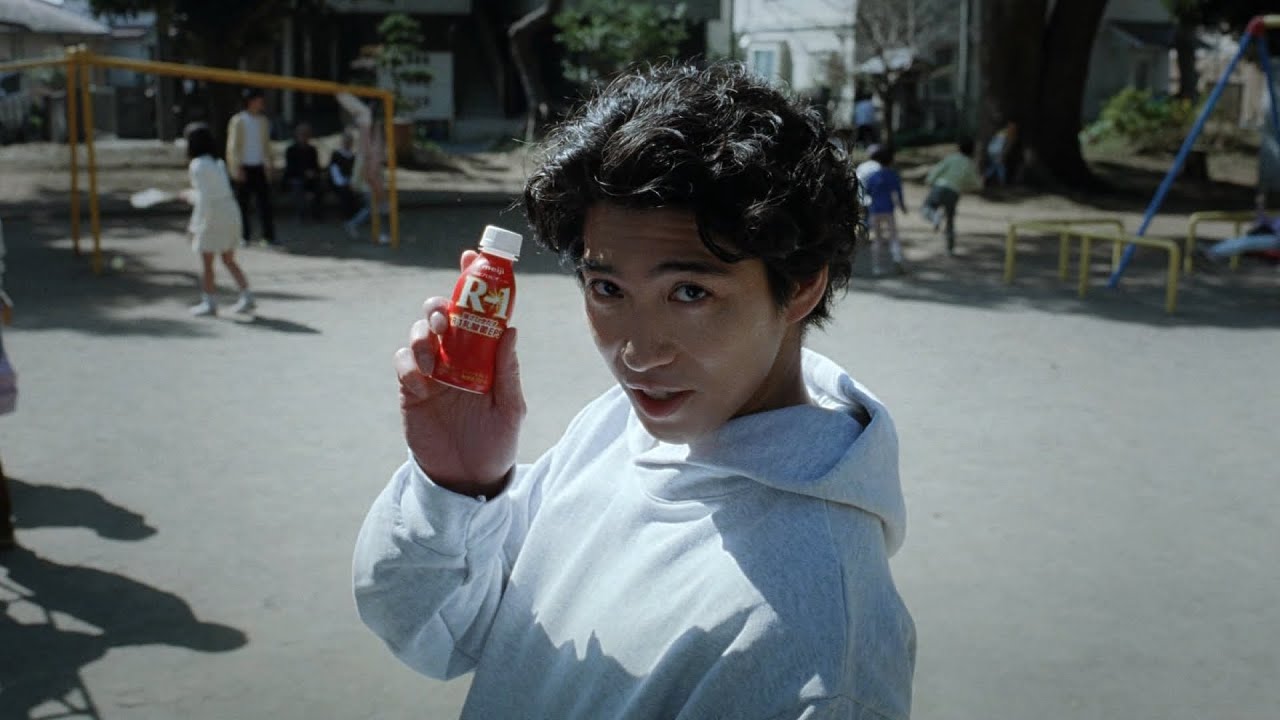 meiji R-1 CM 「春もつづく 賀来賢人」篇 15秒