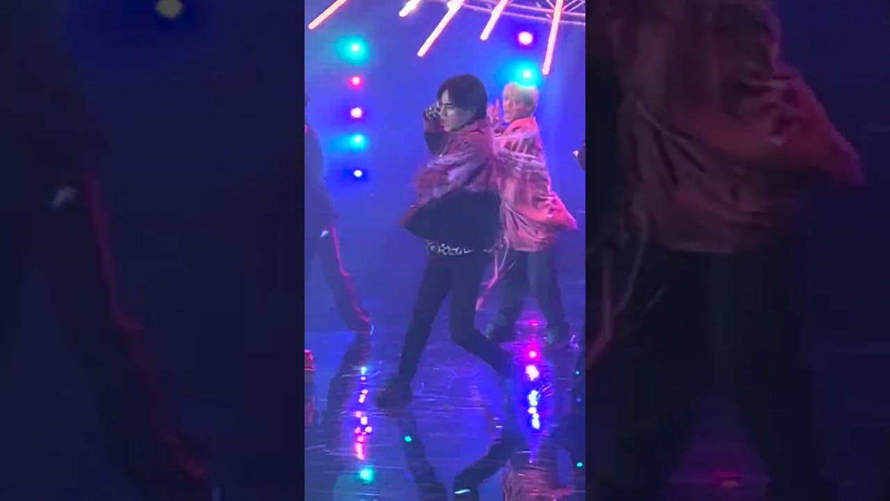 中島健人フォーカス🌹｢Purple Rain｣MV撮影の裏側です🤫完成したMVはYouTubeで観ることができます✨#sexyzone#SZ_purplerain#セクシーゾーン#中島健人