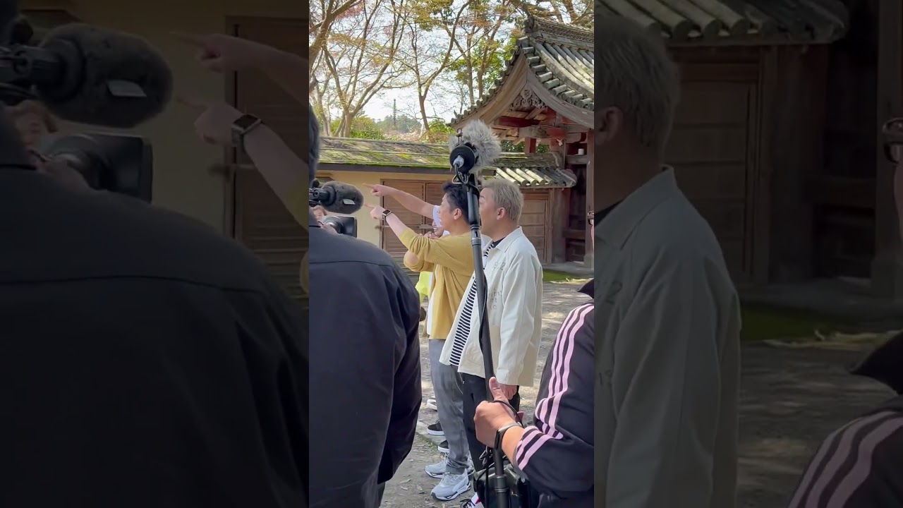 一目千本桜　吉水神社と桜を撮影中にフットマップTV撮影　芸人　フットボールアワー　インディアンス　2023年3月28日撮影　TV放送日4月8日　最寄駅近鉄吉野駅　奈良県吉野郡