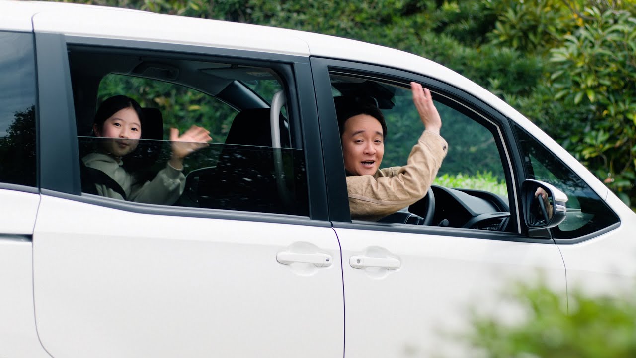 NEXCO東日本企業CM 「『会いたい』を守る仕事 交通管理隊」篇（15秒）