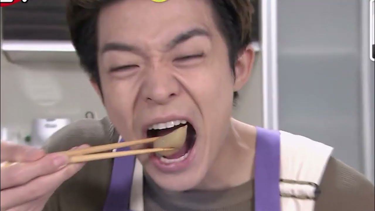 岸優太  食べる食べる食べる | 岸優太の食事中の面白いクリップ