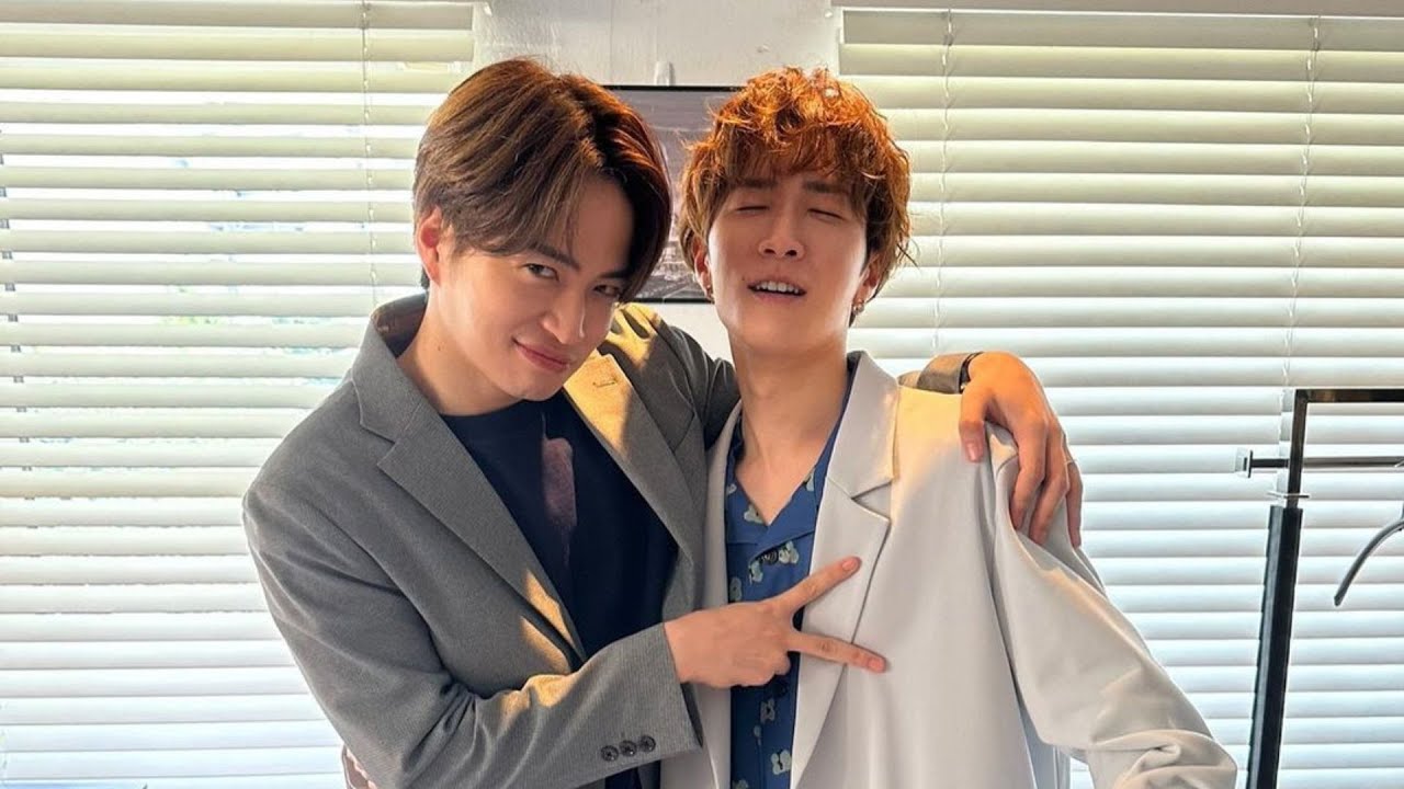 菊池風磨（Sexy Zone）のピース位置が怪しい!? 渡辺翔太（Snow Man）との2ショット公開