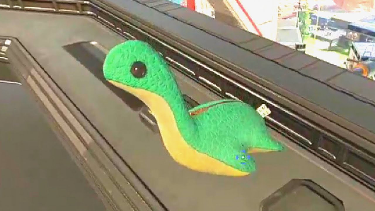 ピンク、金だけじゃなく青いネッシーも出現するぞwww apex