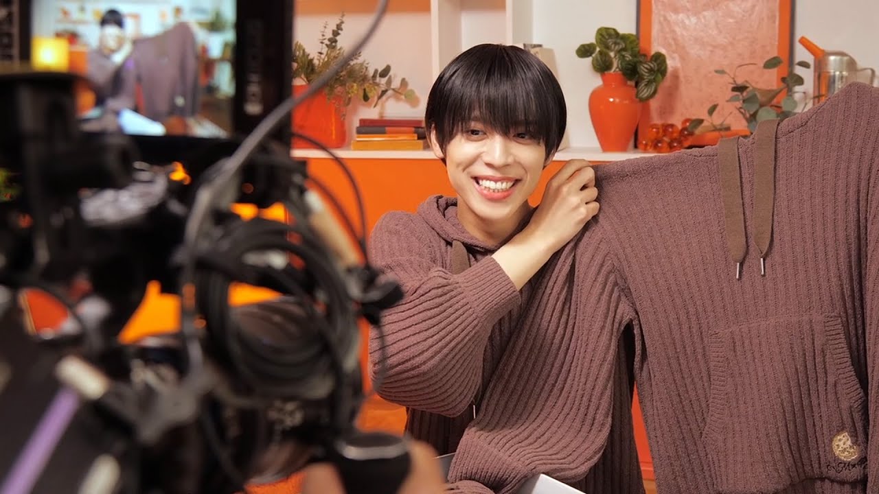 松島聡（Sexy Zone）× PEACH JOHN ROOM「恋する、ルームウエア」冬の記念日お祝い編 メイキング