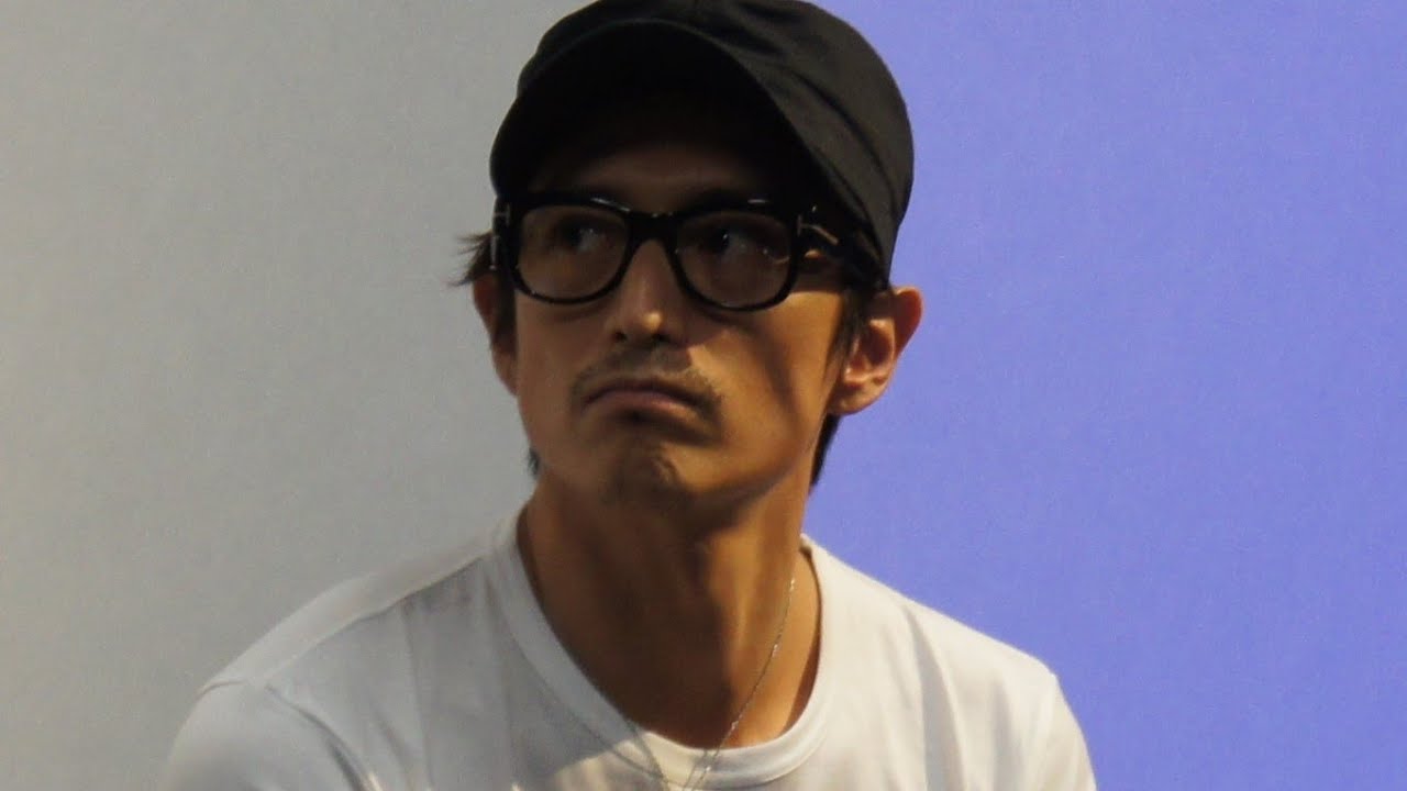 伊勢谷友介、４７歳現在の姿…人気俳優→自由人に激変も「やばっ」「爆イケ」イカつい愛車など話題