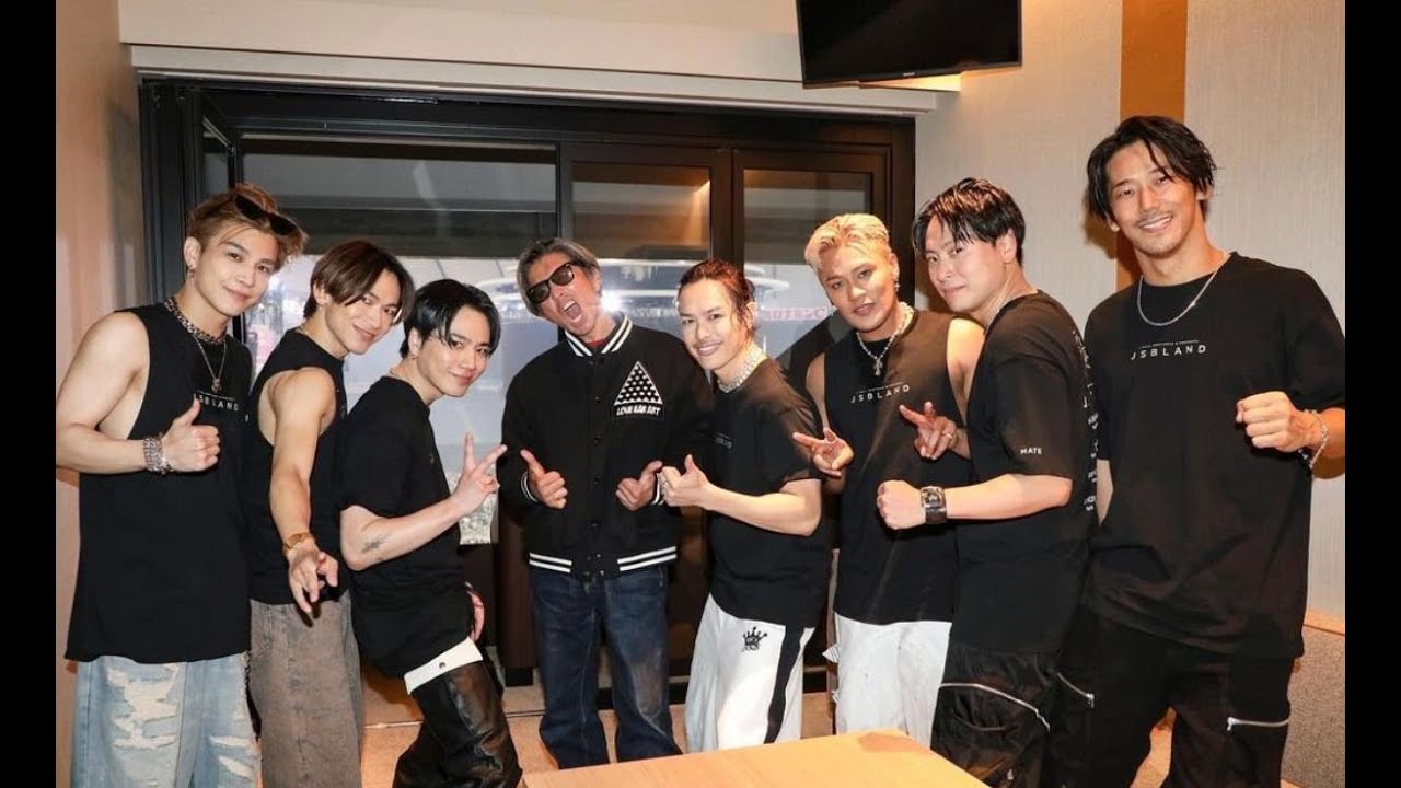新着- 木村拓哉、岩田剛典&NAOTOら三代目JSBライブへ！激レアなメンバーとの集合写真も