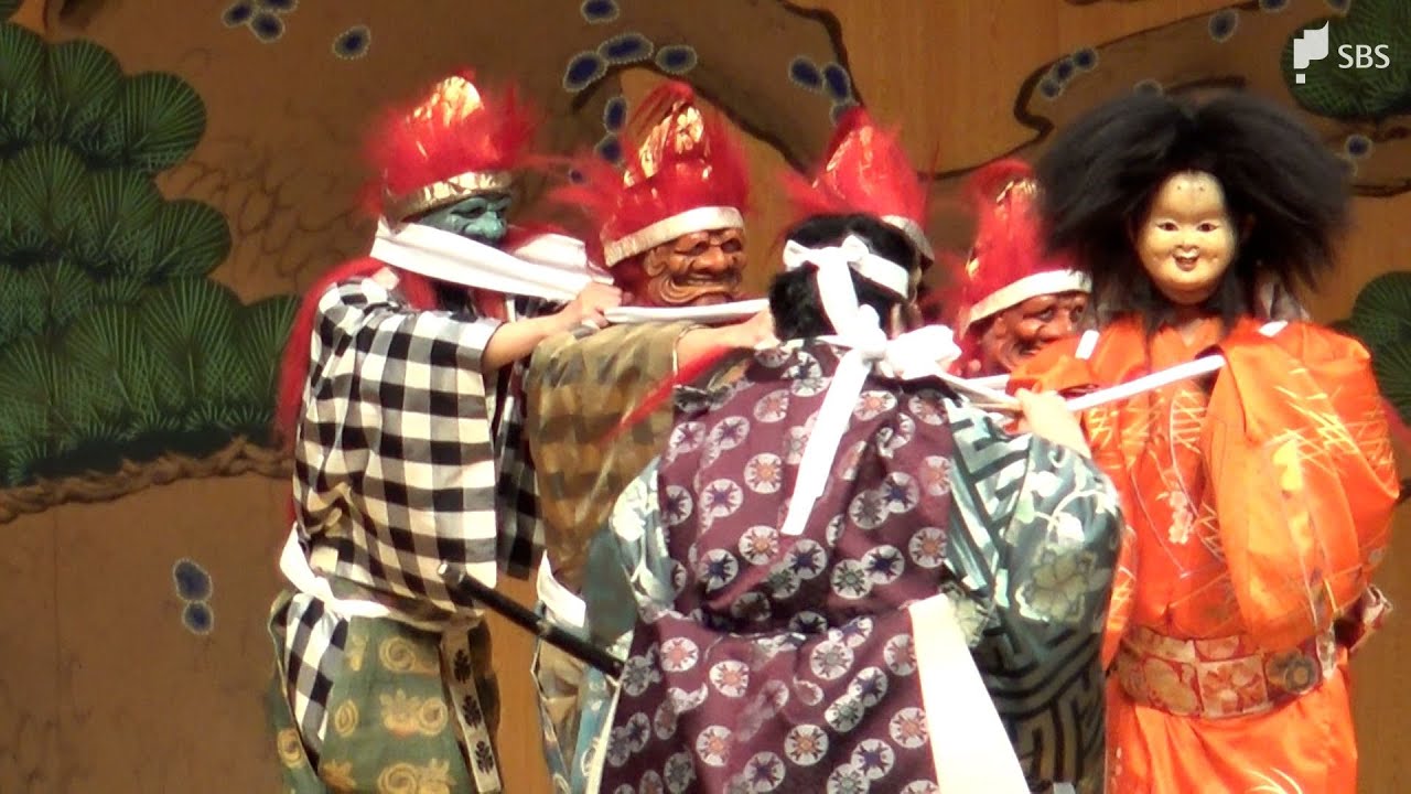 狂言師・野村萬斎さんのアイデアと伝統芸能の技法が“融合”…能と狂言で非日常を