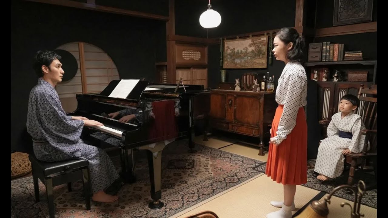 ＜明日のブギウギ＞趣里“スズ子”、新納慎也“松永”からのアドバイスを胸に、草なぎ剛“羽鳥”の自宅を訪ねる