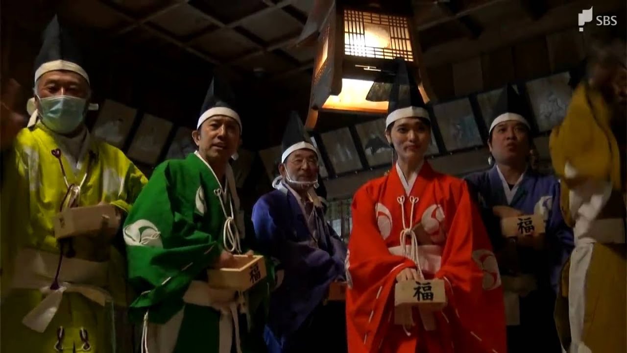 小國神社で伝統行事「節分祭」浜松市出身の俳優・筧利夫さんなどが豆まき　一年の無事を祈る=静岡