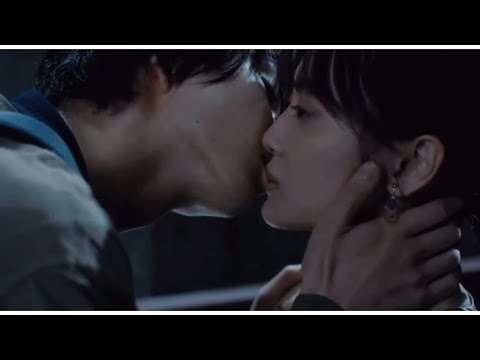 山下美月 鈴木仁 夜中に濃厚キスシーン