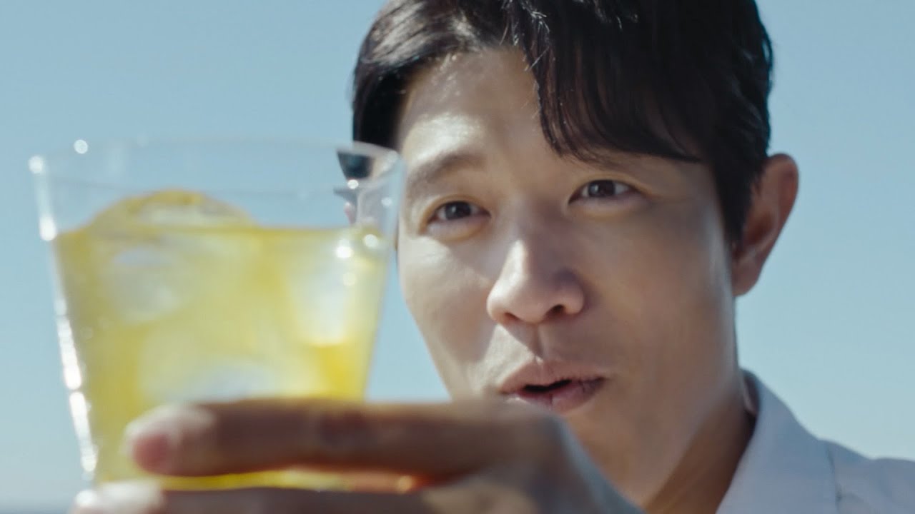 キリン 生茶 「登場」篇（鈴木亮平）30秒