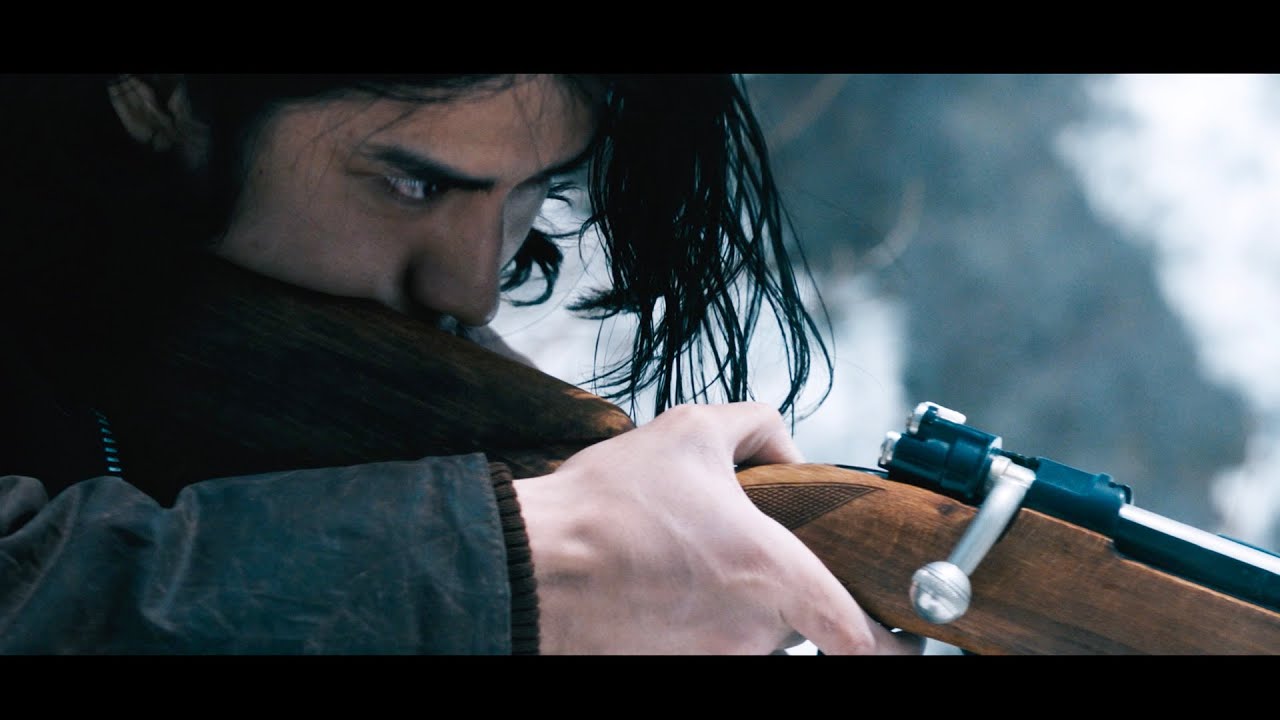 寛一郎、熊を撃つ。自然の脅威を肌で感じるマタギに 杉田雷麟W主演／映画『プロミスト・ランド』予告編