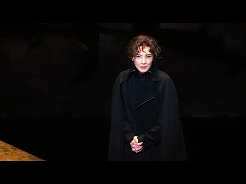 吉田羊が復讐に燃える王子演じる『ハムレットQ1』ダイジェスト│エンタステージ