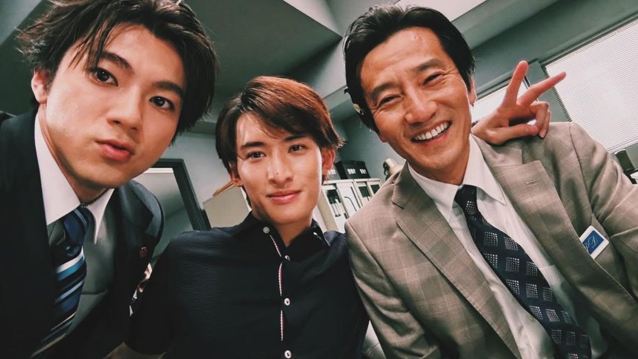 山田裕貴がSnow Man向井康二と津田寛治との『特捜9』スーツ姿スリーショットを公開
