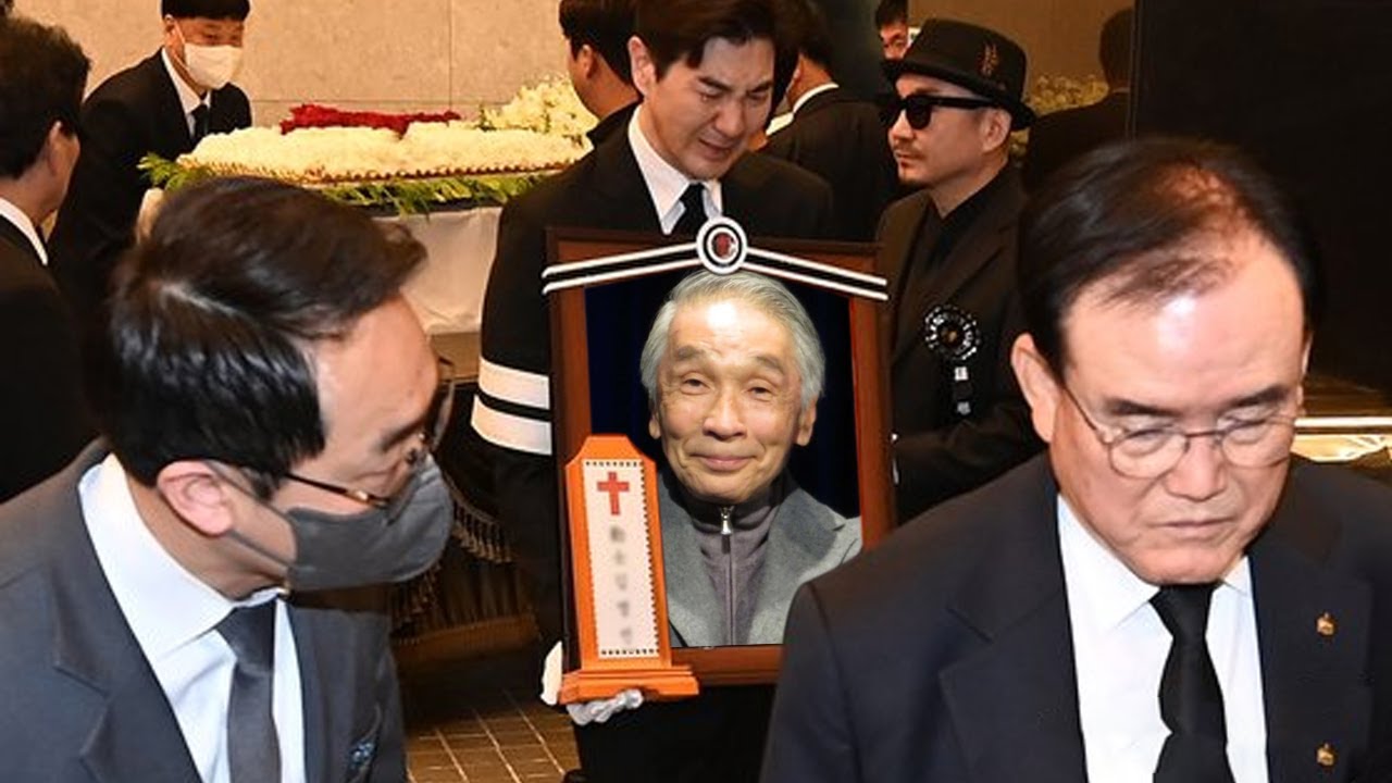堺正章の子供たちは今、お父さんに別れを告げています。彼らはお父さんを囲み、最後に見つめています。