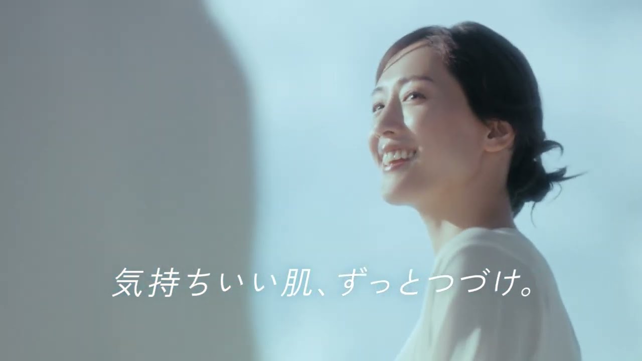 2024　AIRism　LifeとWear／肌砂丘のふたり 夏（ユニクロ40周年） 30秒