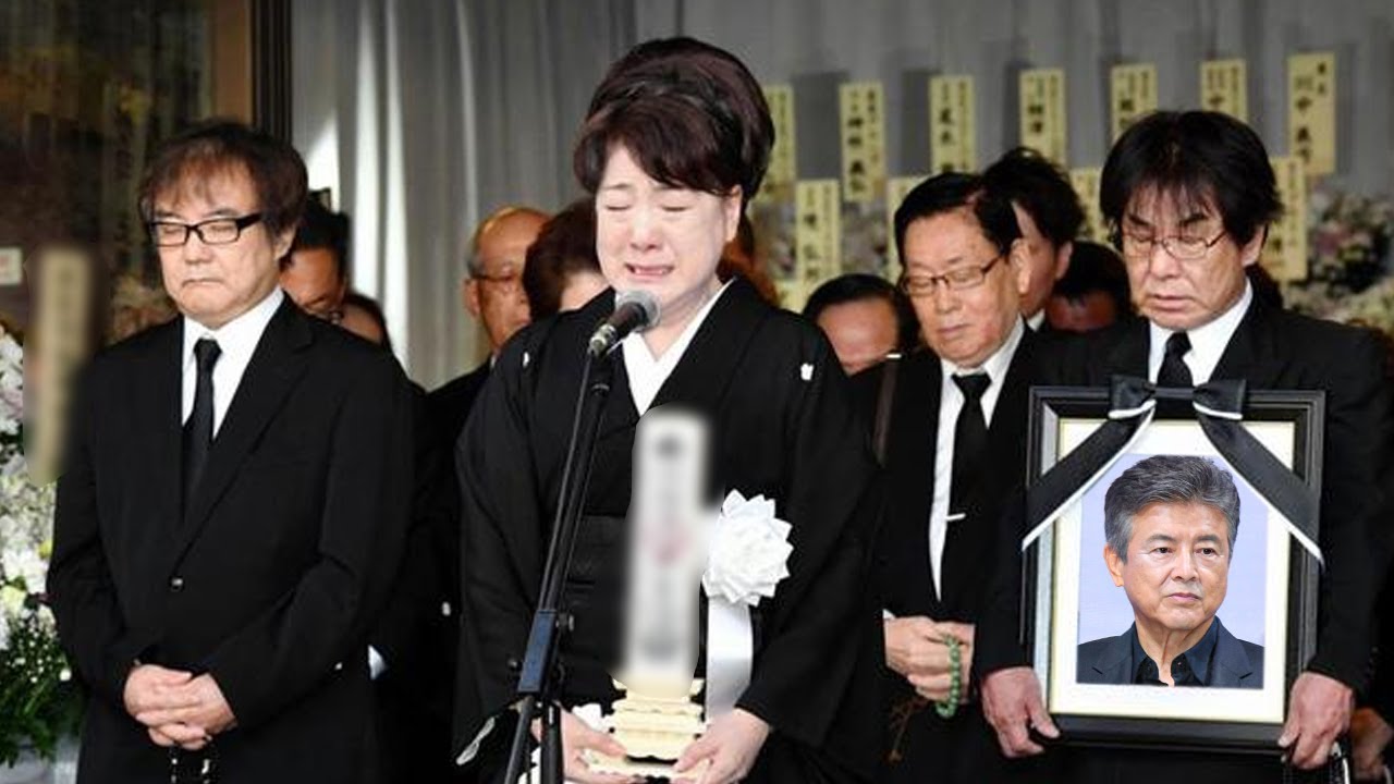 今日は三浦友和さんのお葬式です！何千人もの人々が同情の気持ちを込めて涙を流した