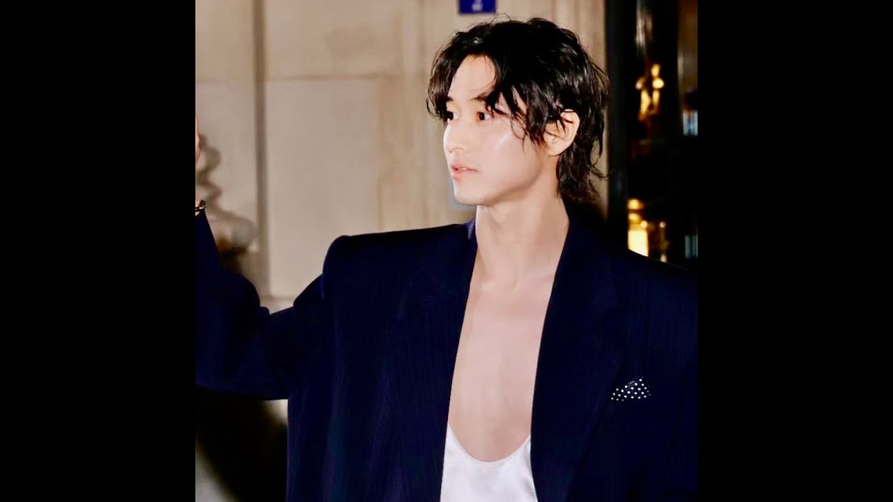 山﨑賢人、サンローランのショーに出席2024 03 06 Paris