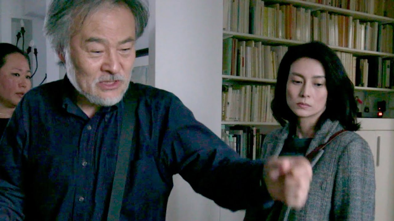 黒沢清監督が柴咲コウに復讐に燃える小夜子像を丁寧に演出／映画『蛇の道』メイキング映像