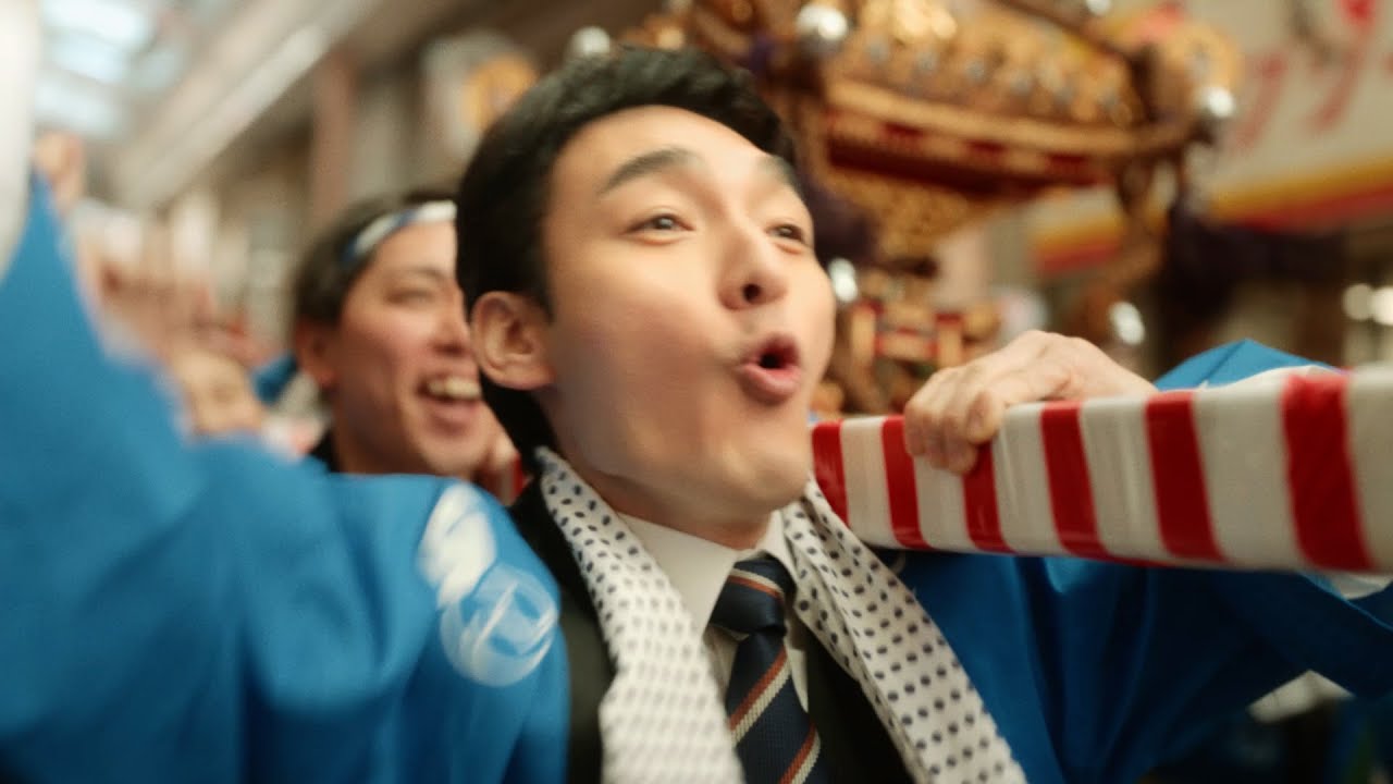 草彅剛、神輿を担いでお祭り騒ぎ！？貴重なCMメイキングも公開　センチュリー21新CM