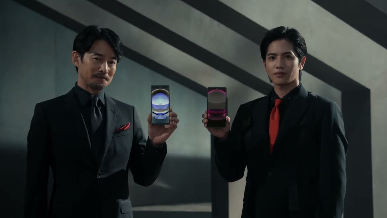 竹野内豊、志尊淳出演／シャープ新ウェブCM「AQUOS スクリーンショット篇」