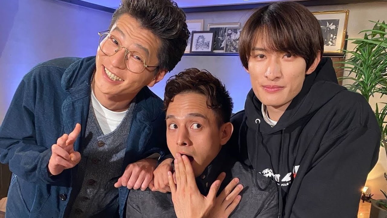 Snow Man・向井康二、満島真之介を抱き寄せ優しい笑顔！「グータンヌーボ」和やか3ショットにほっこり
