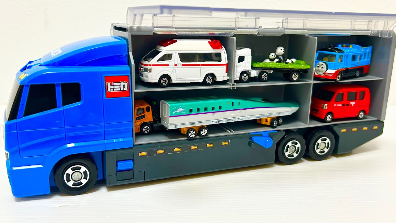 はたらくくるまのトミカのミニカーを開封してコンボイへ収納します☆Work car's Tomica miniature cars are opened and stored in the convoy