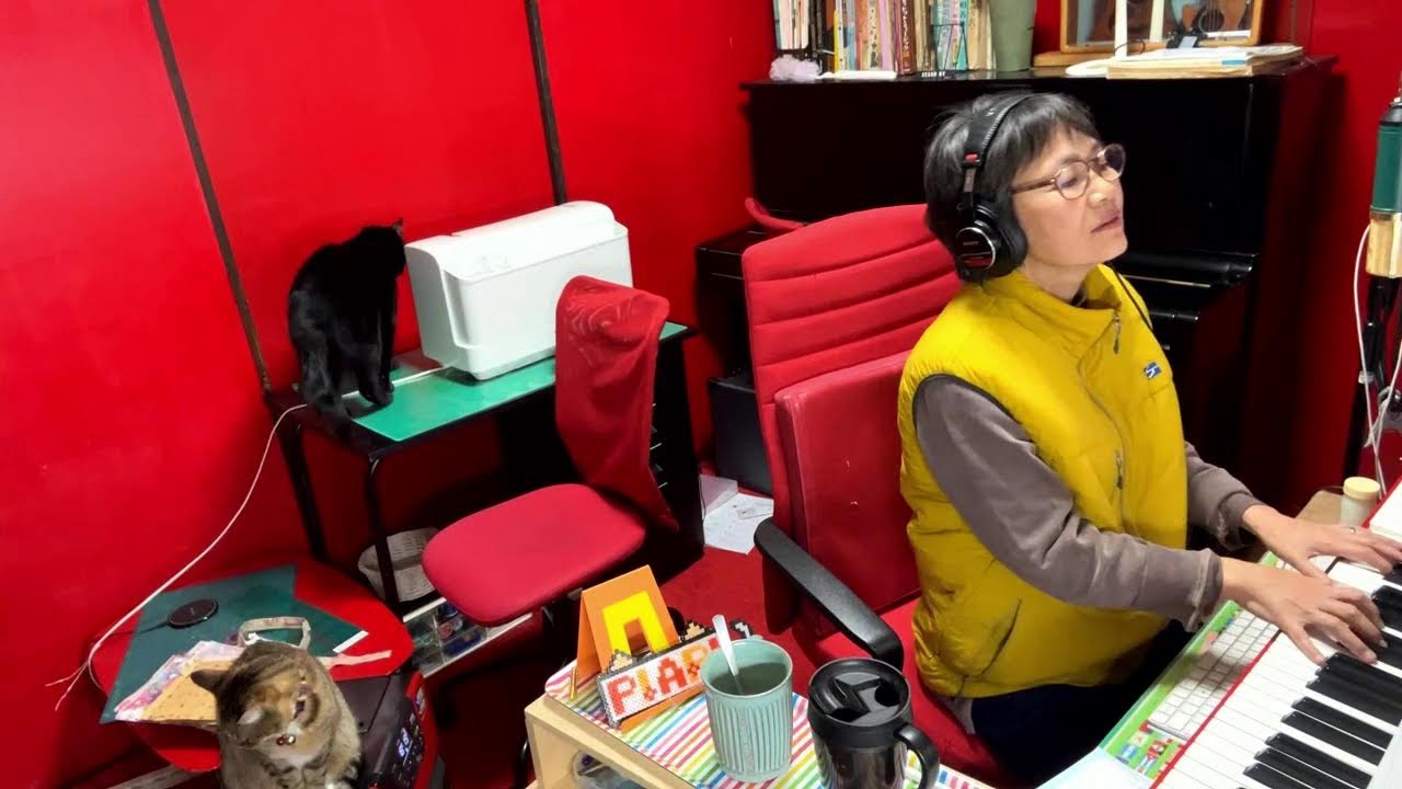 Vol.124 海の声/サヨナラバス/A LittleLessConversation/TRAINTRAIN/ChooChooTRAIN/あずさ2号/電車の窓から/暁の車/白いブランコ/らいおんハート