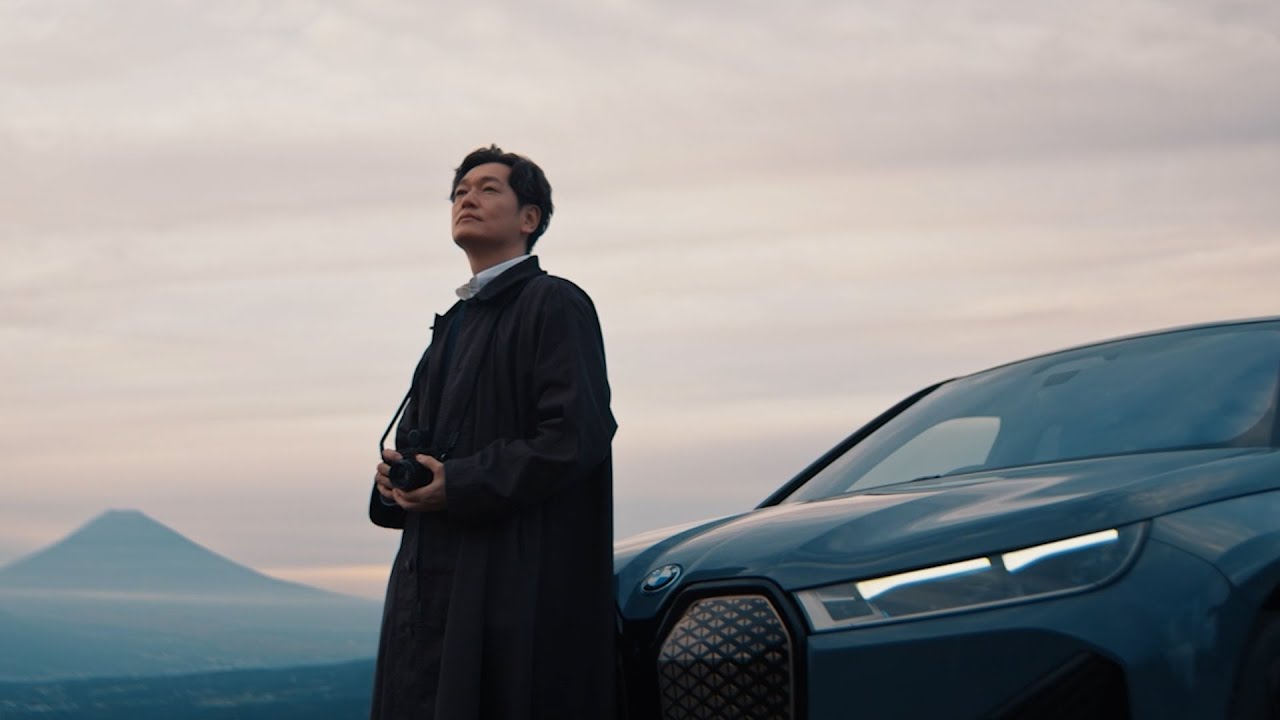 【BMW電気自動車 x Esquire】 俳優・井浦 新──BMW iX M60を駆って箱根へ向かう（2024年12月） | BMW Japan