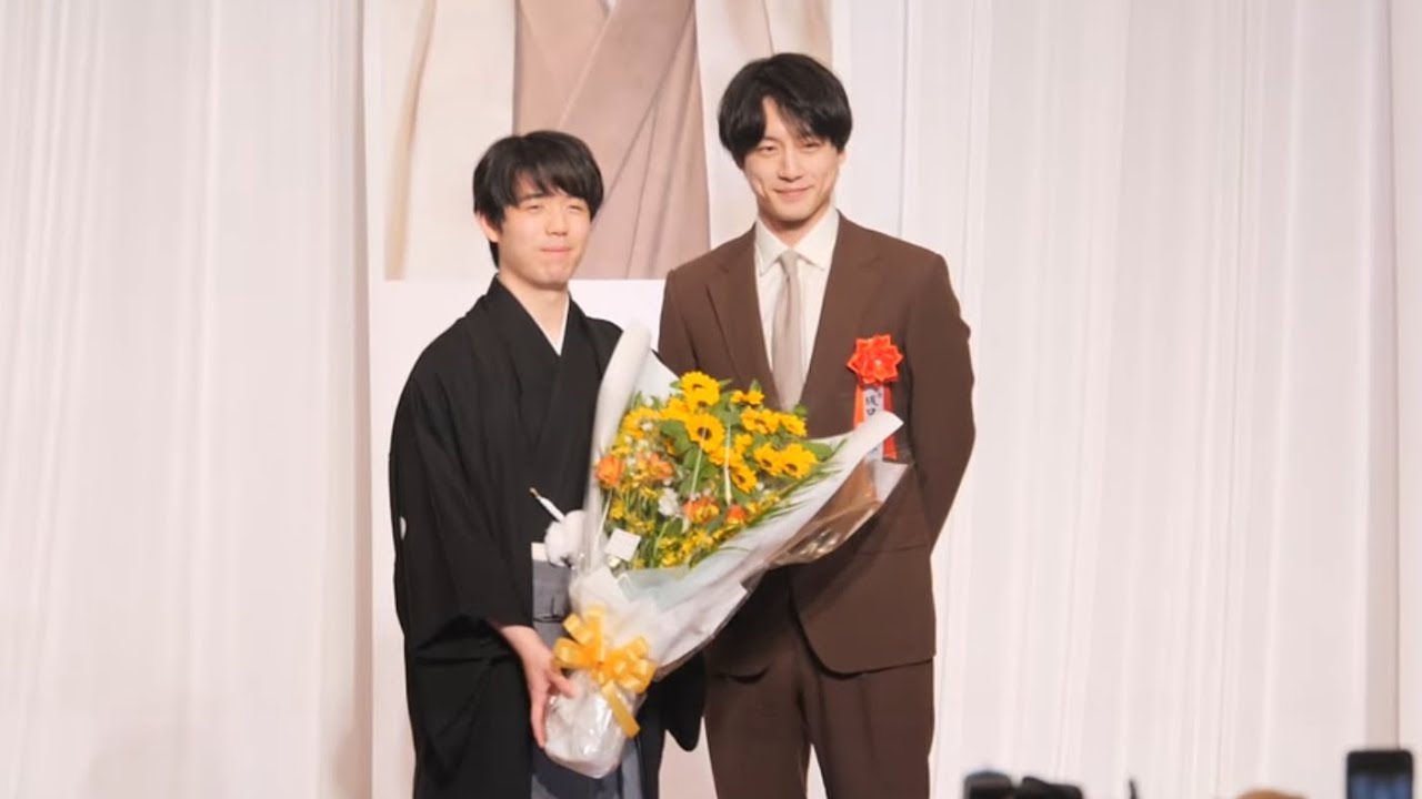 「藤井竜王のエキスが」「映画を通して」坂口健太郎さん  藤井聡太竜王【就位式】