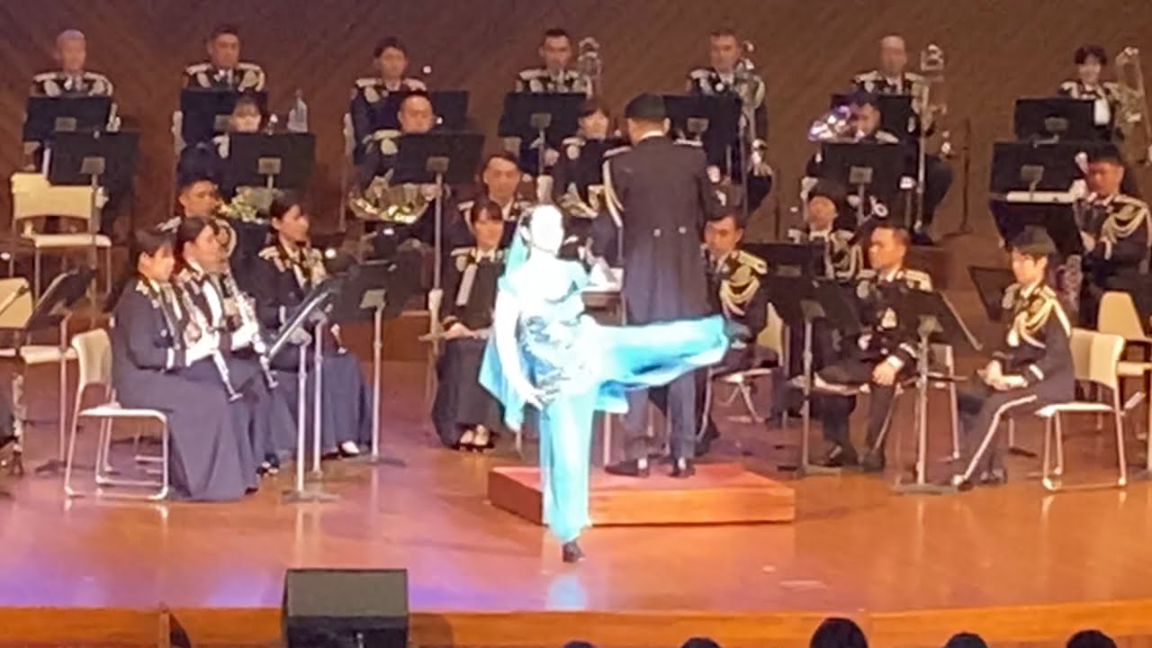 女性自衛官 麗しの「アラジンメドレー」【陸上自衛隊第8師団第48回定期演奏会】