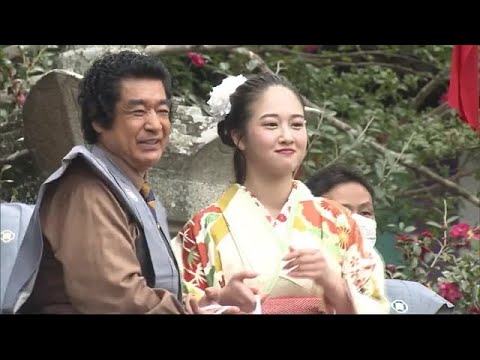 「幸せになろう！」松山・石手寺で俳優・藤岡弘、さん（愛媛出身）親娘もちまき“福”分かち合う【愛媛】 (25/02/02 18:08)