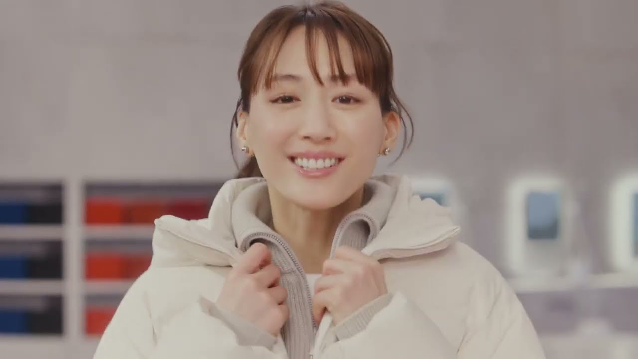 Haruka Ayase, Kohei Matsushita x UNIQLO Year-End Festival - 綾瀬はるか 松下洸平  x ユニクロ年末祭　ユニフロダンスで年末祭（会期①）