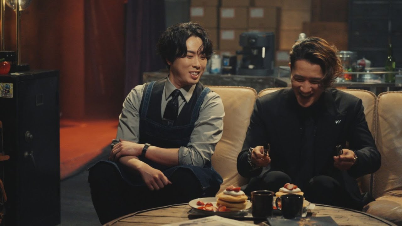 「Snow Man」深澤辰哉、宮舘涼太、岩本照がコンタクトの新CMに登場、アクションも披露し映画のような作風に