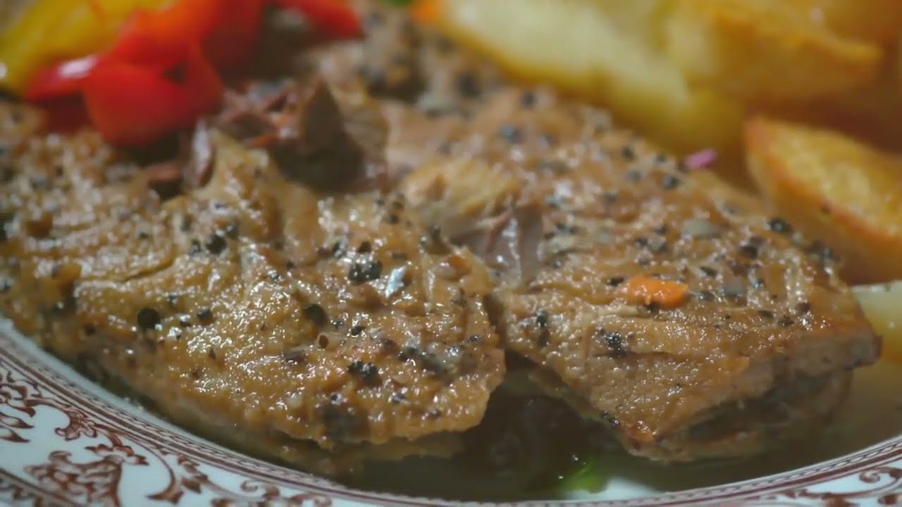 それぞれの孤独のグルメ 神奈川県鎌倉市由比ガ浜の ドイツ風サバの燻製とスペアリブ