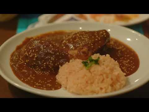 それぞれの孤独のグルメ 東京都港区南麻布のチョリソのケソフンディードと鶏肉のピピアンベルデ
