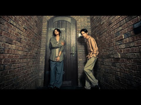 赤西仁と錦戸亮による共同プロジェクト「NA」の特集が9月から11月にかけてWOWOWで放送・配信される。