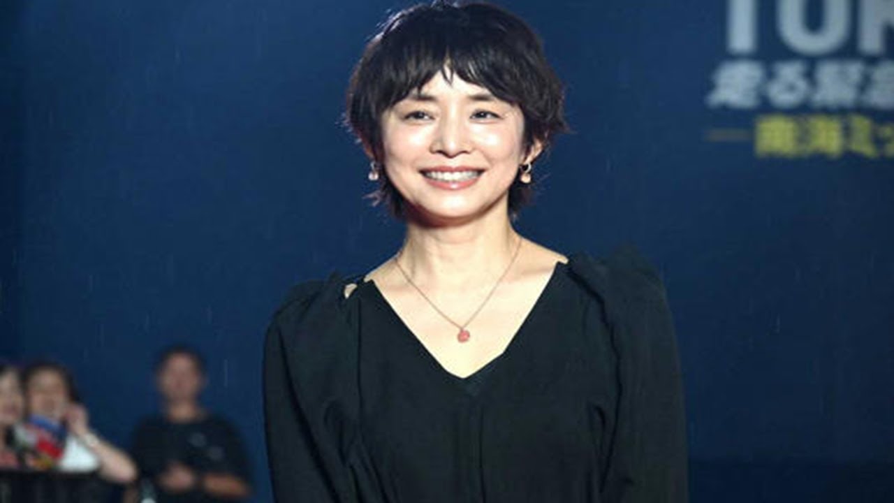 石田ゆり子 バッサリ新ヘアスタイルに変身！ 鈴木亮平らと舞台あいさつ登場し「すっごい幸せ」.Yuriko Ishida