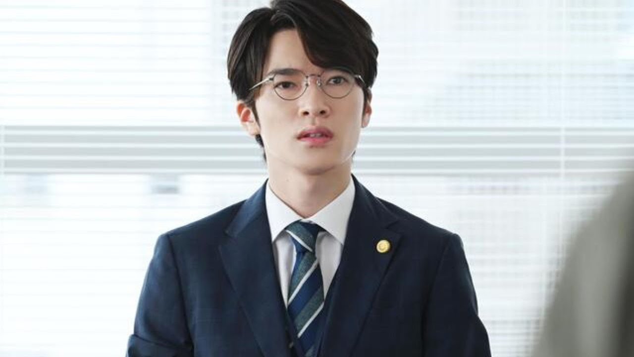 ＜Snow Man深澤辰哉＞眼鏡は伏線！？　「ただのアイテムではないんです」　ドラマ「誘拐の日」インタビュー