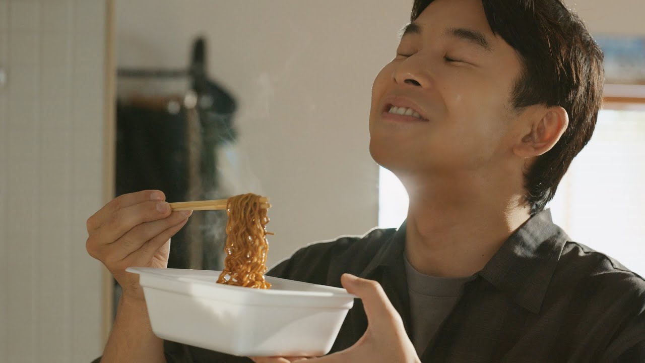 一平ちゃん夜店の焼そばCM 「ツーンとくる男 篇」15秒 / 仲野太賀