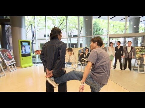 新着- 浜田雅功、EXILE AKIRAと“2人っきり”初共演→出会い頭に蹴り上げお見舞い