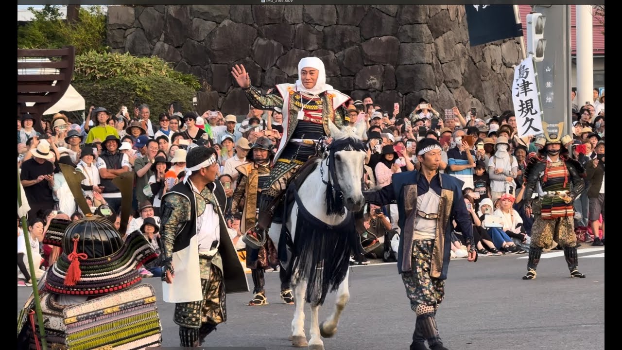 マツケン謙信勇ましく観客沸かす　第100回謙信公祭出陣行列